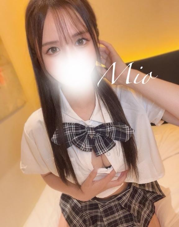 「学校おやすみ！」08/11(月) 17:00 | みおの写メ