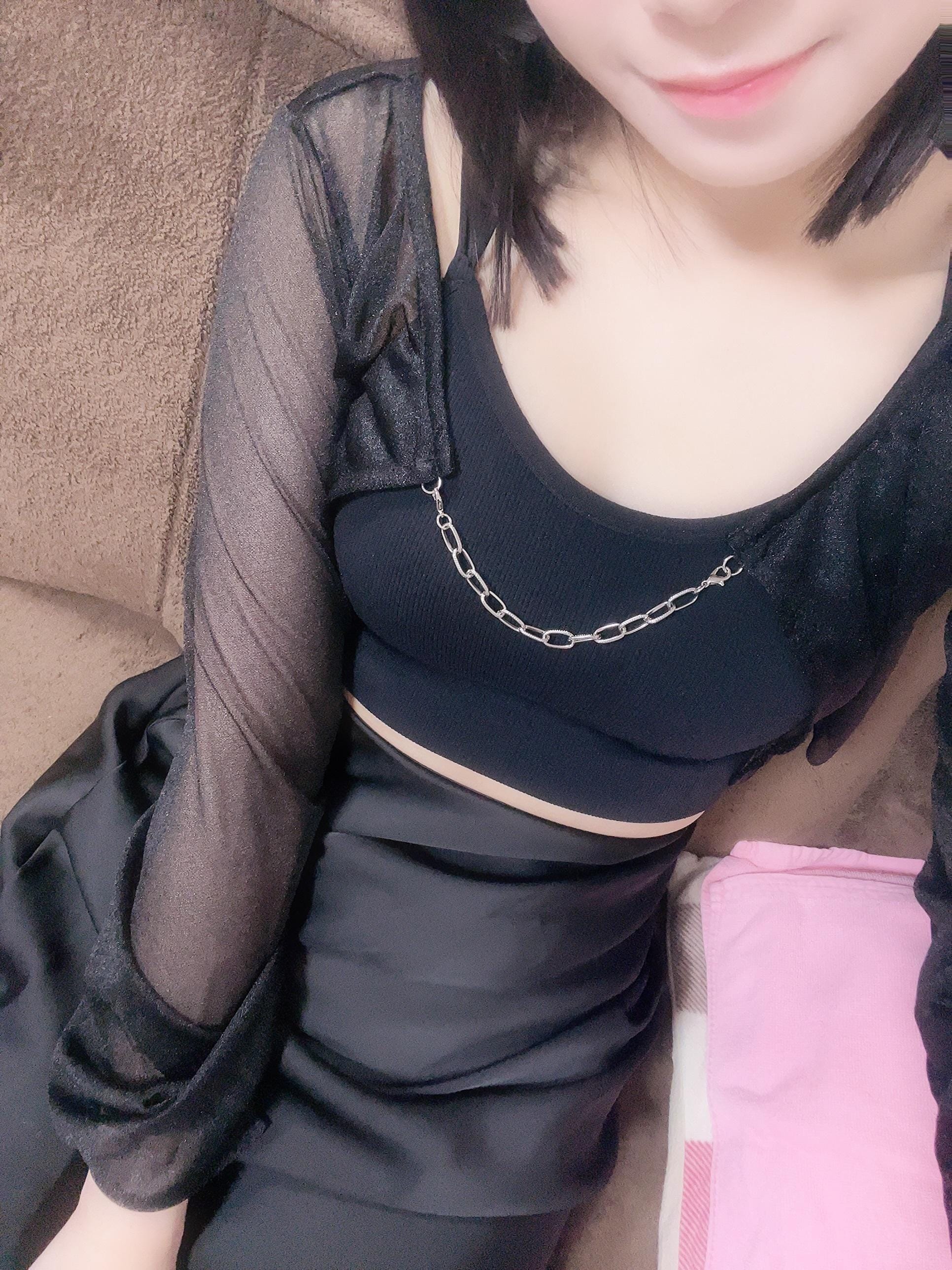 「います♡」08/13(水) 06:38 | ゆりあの写メ