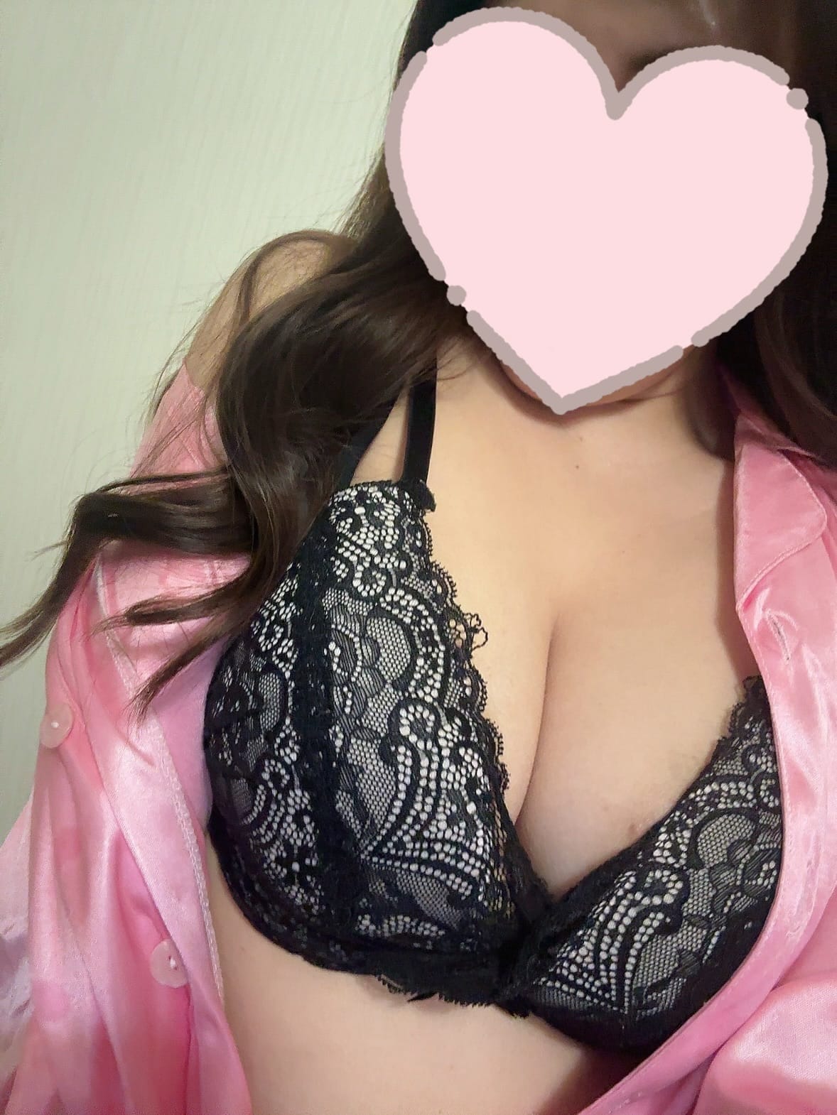 「溜め込んだむらむらを、、、♡」08/23(土) 12:00 | もえの写メ