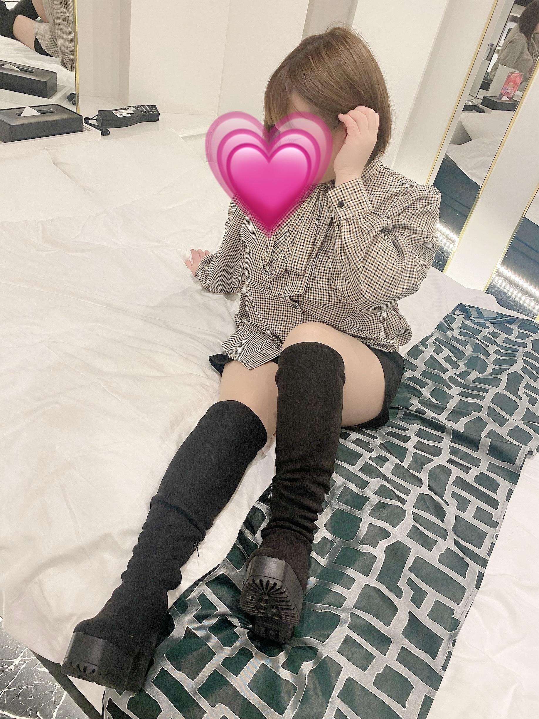 「さむい…」10/22(水) 15:17 | 葵の写メ