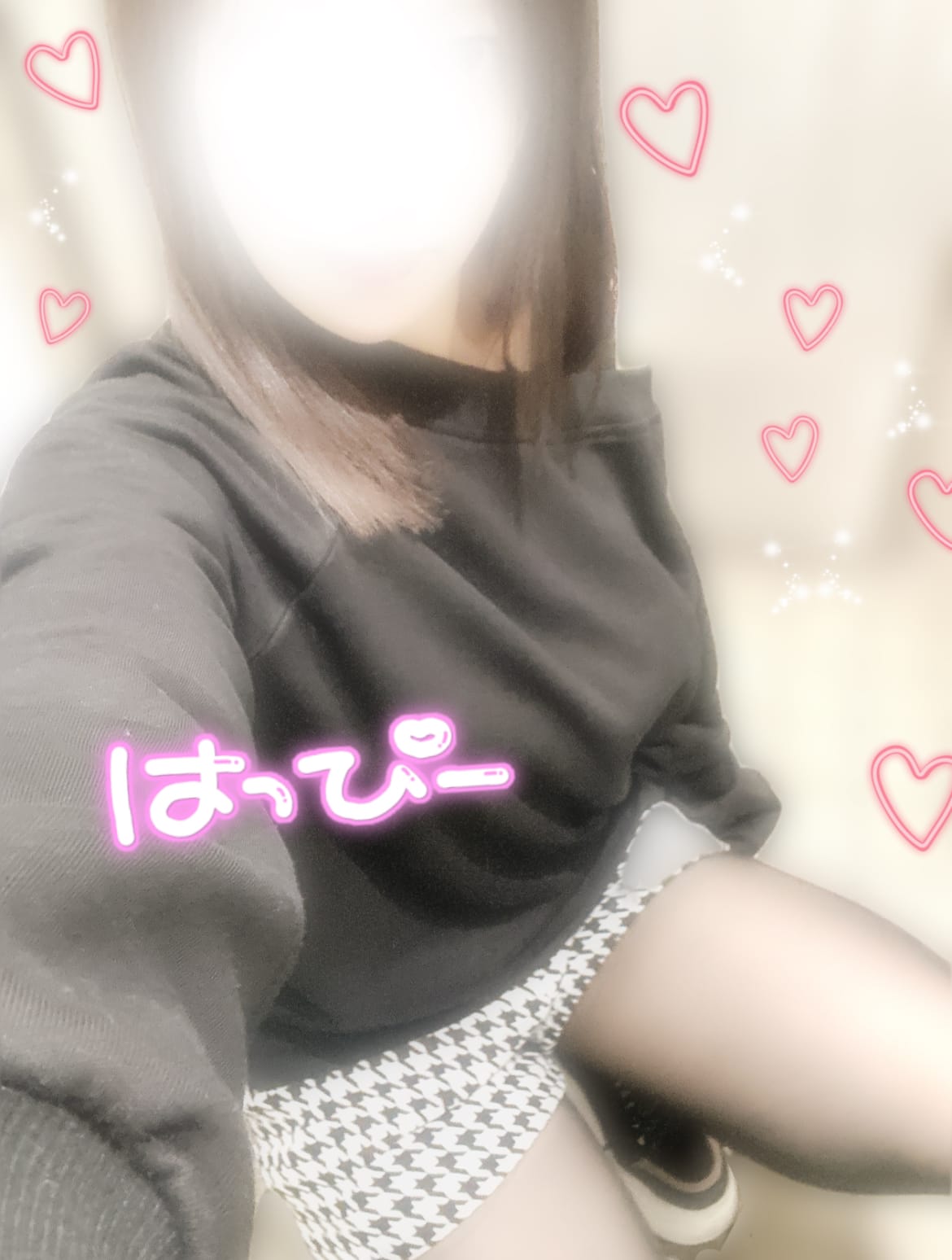 「お兄さんとゼロ距離ハグキス手こきしたいな〜〜♡♡」10/30(木) 18:15 | えりの写メ