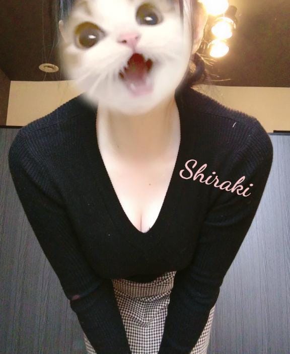 「出勤だよ～✨」10/31(金) 12:45 | 白木あやねの写メ