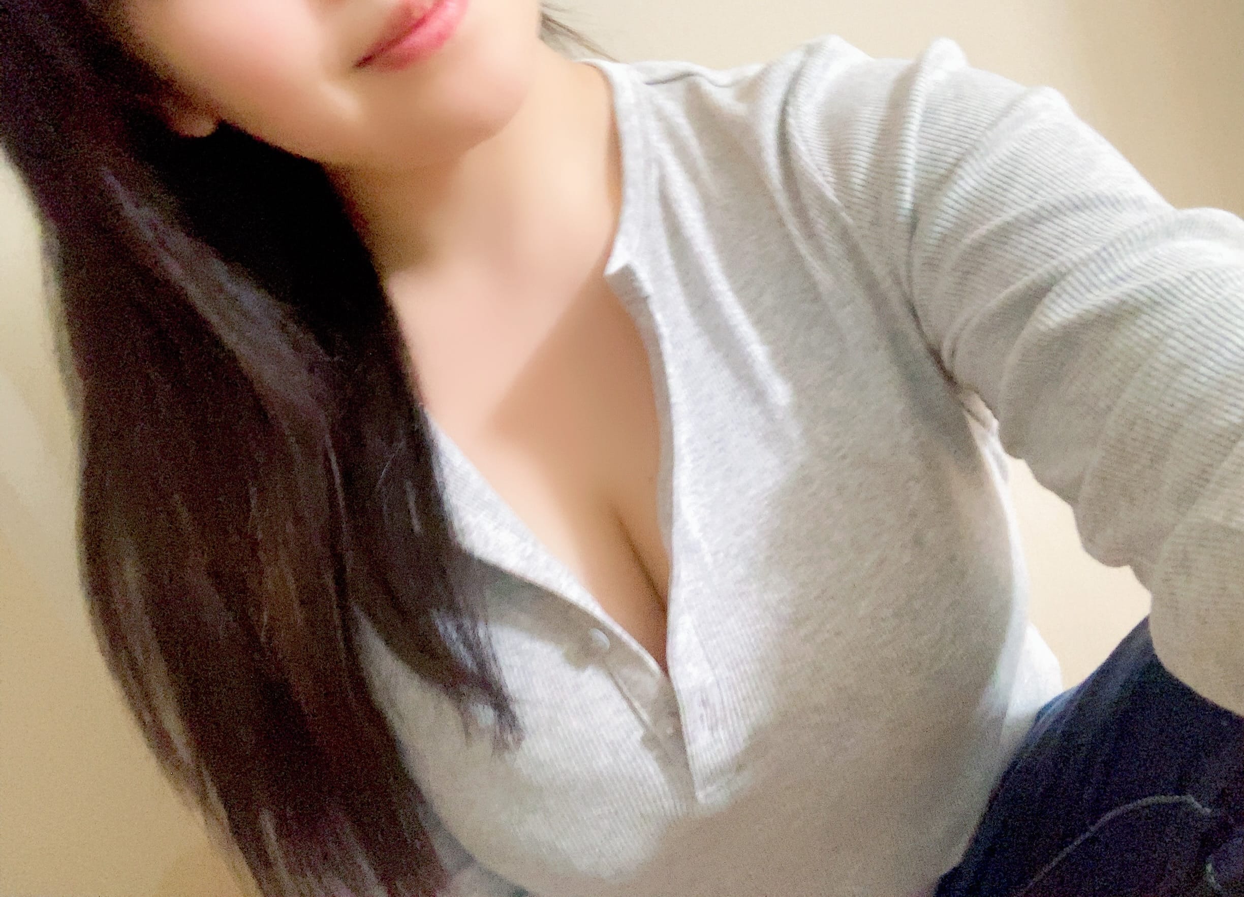 「はづき⋆* 出勤です」11/06(木) 12:55 | はづきの写メ