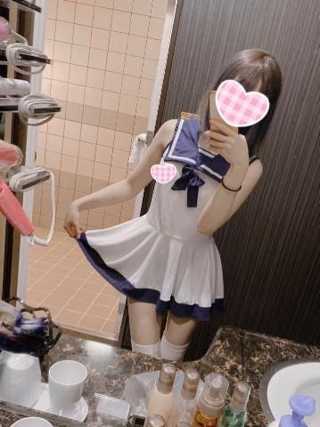 「お誘い待ってます」11/08(土) 21:09 | つきひの写メ日記