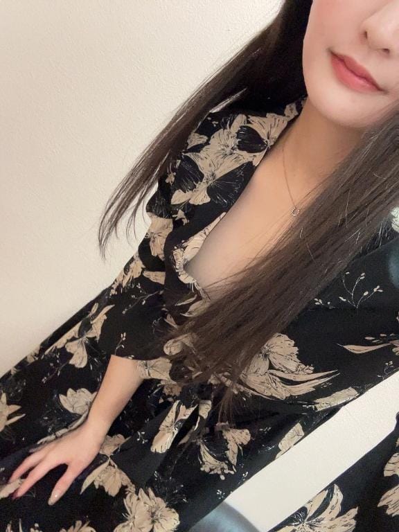 「プレイ紹介♡金蹴り♡」11/09(日) 15:30 | 紗良（さら）の写メ