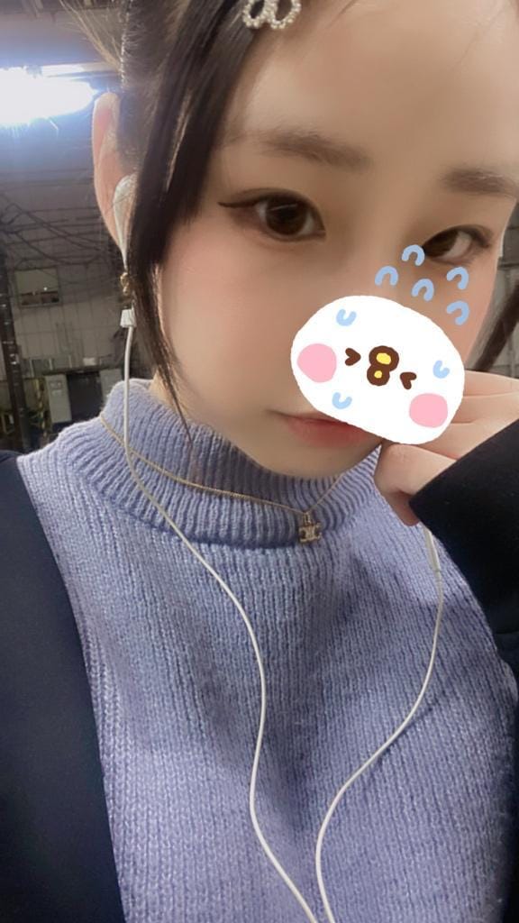 「しゅっきん♡♡」11/10(月) 22:13 | 南瀬れのの写メ