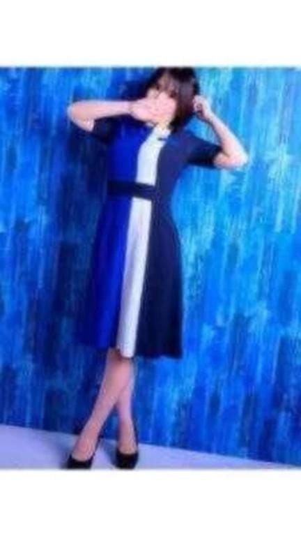 「待機♡」11/10(月) 22:32 | 松坂ひなの写メ