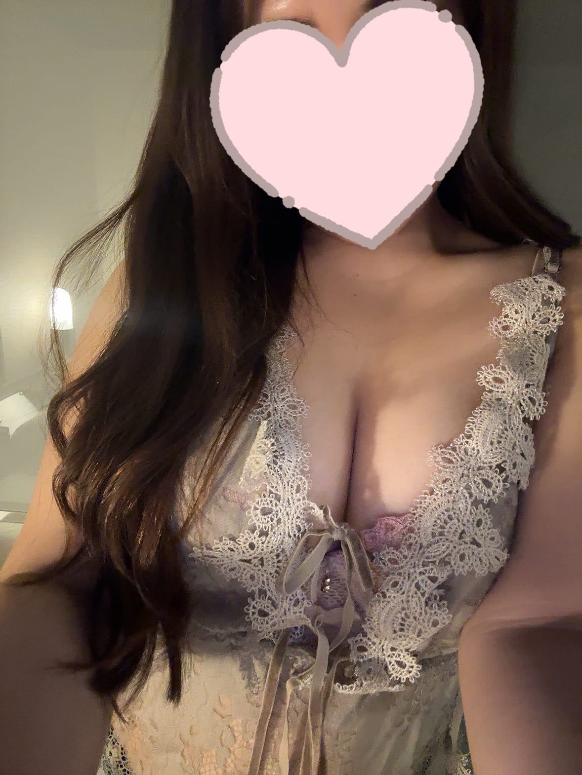 「おちんちんにどう意地悪しようか考えてる、、、♡」11/11(火) 12:34 | もえの写メ