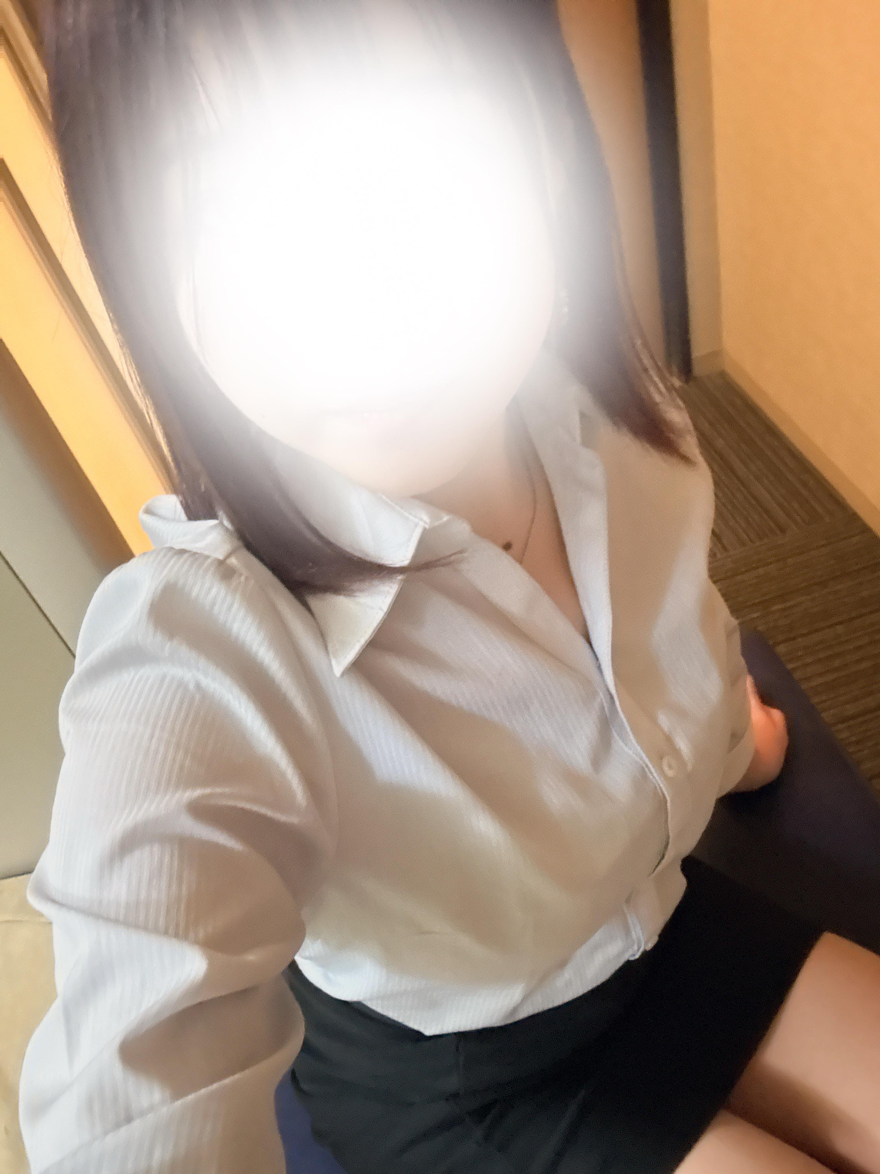 「お疲れさま〜」11/15(土) 17:32 | なぎの写メ