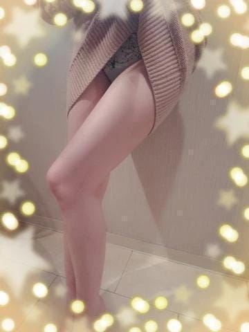 「スカートの中は。。。」11/15(土) 21:29 | らいあ【愛嬌抜群】【超美尻】の写メ