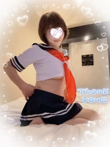 「つんつるてん…」11/16(日) 19:58 | 岡田るみの写メ