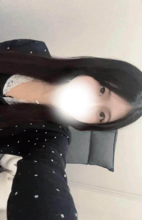 「出勤してます♡.·*.」11/24(月) 14:30 | うみの写メ