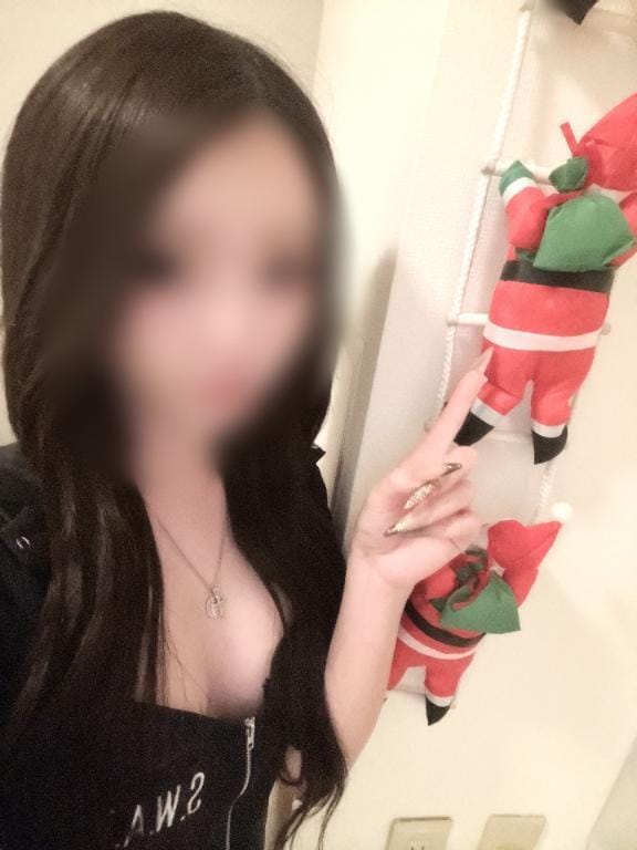 「部屋にサンタが遊びにきてた‼️」11/25(火) 16:49 | りょう♦大人気嬢が電撃復帰♡!!の写メ日記