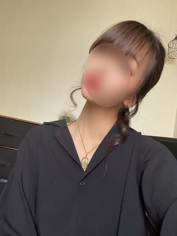 ローサ「出勤しました♪」11/26(水) 15:44 | ローサの写メ