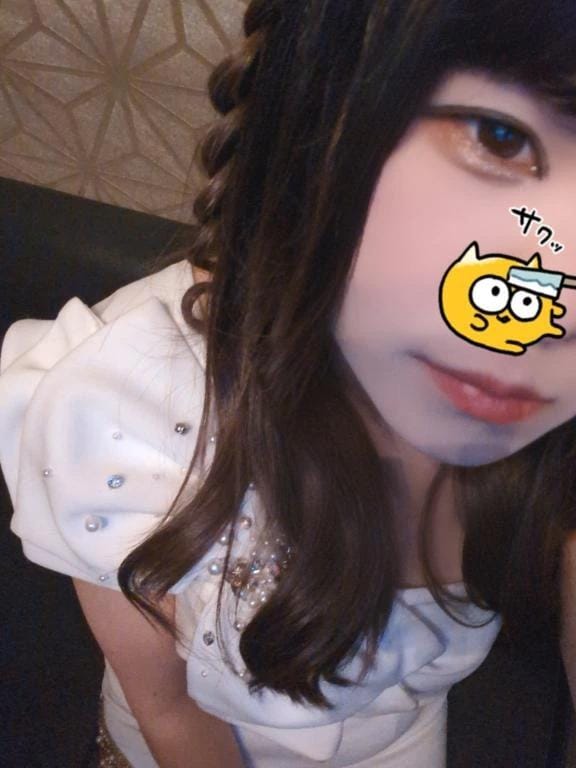 「出勤してます✨」11/28(金) 18:23 | あきの写メ