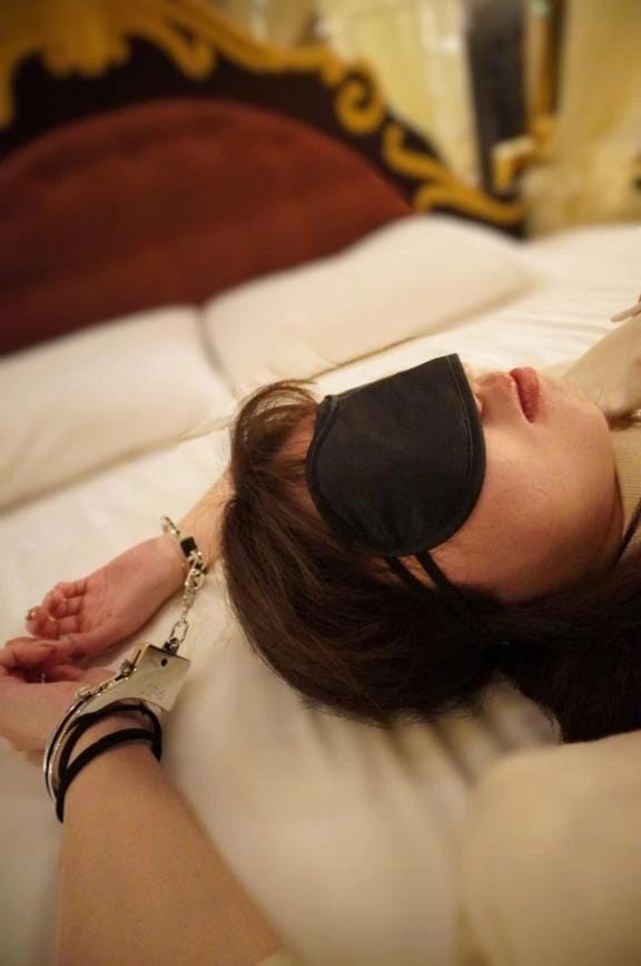 「こっこそりドキッと✨」12/06(土) 10:35 | アヤカの写メ