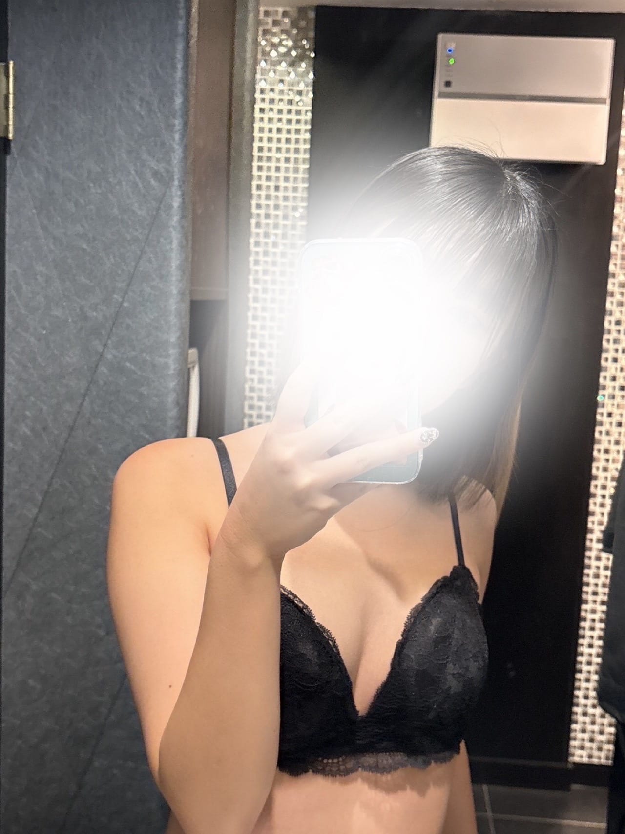 ななこ「しゅっきーん❤︎」12/06(土) 11:19 | ななこの写メ