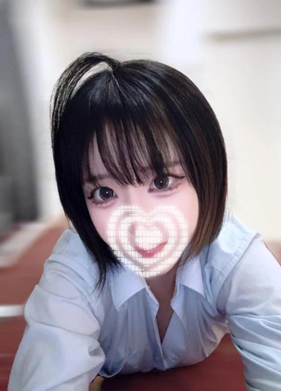 「髪の毛ぴょこん」12/08(月) 11:30 | うきなの写メ日記