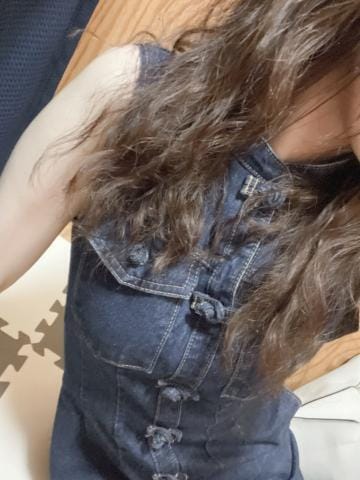 「好きな体位は…」12/11(木) 00:19 | 早川　ちなの写メ