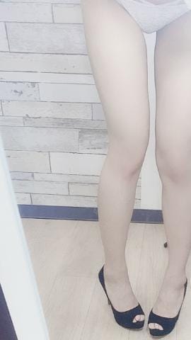 「むにむに」12/12(金) 02:12 | 早川　ちなの写メ