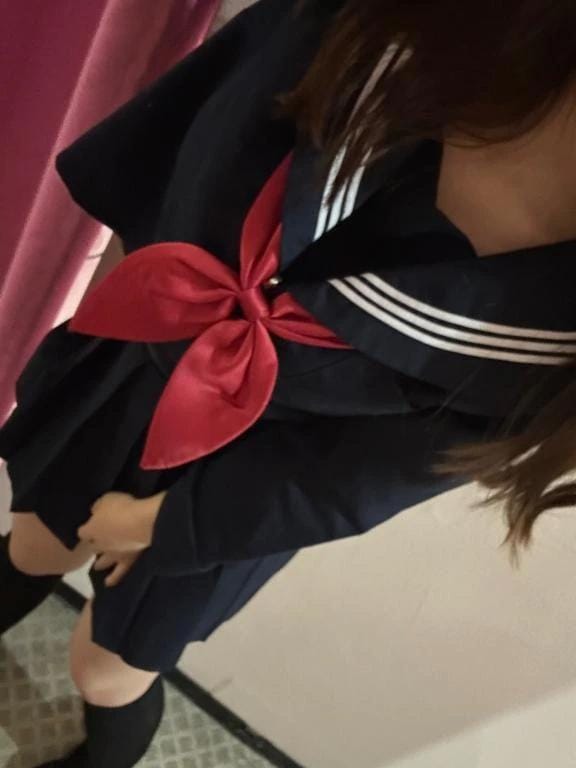 「休み中に」12/15(月) 08:04 | かなの写メ