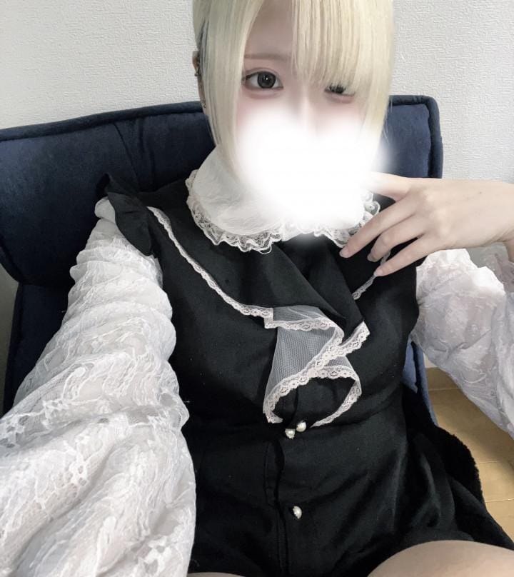 「出勤」12/15(月) 10:23 | りのの写メ