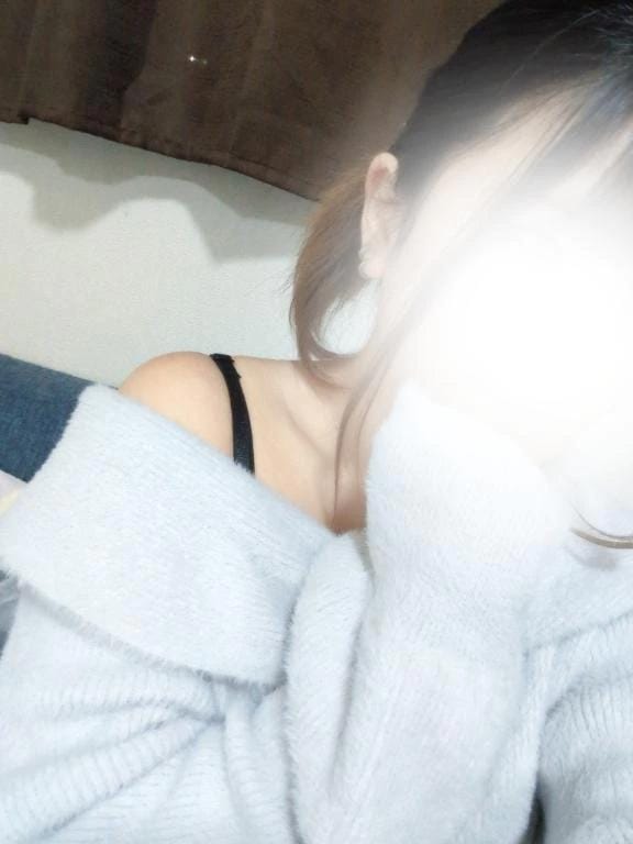 「出勤してます✨」12/15(月) 19:33 | あきの写メ