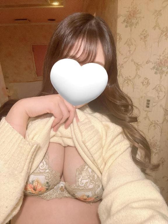 「ヤリ足りない」12/29(月) 01:13 | ららの写メ