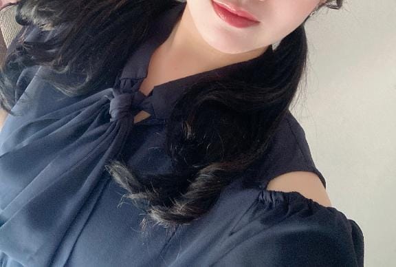 「ねねです」01/15(木) 23:05 | 綾瀬　ねねの写メ