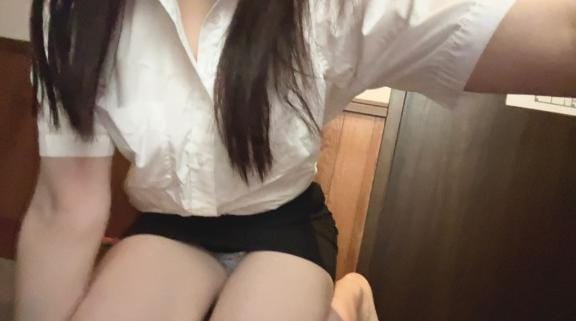 「本日出勤です♡」01/17(土) 08:16 | ゆうりの写メ