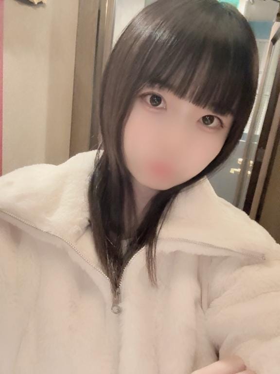 「次回」01/18(日) 04:32 | しょうか★岡田紗佳似の巨乳JDの写メ