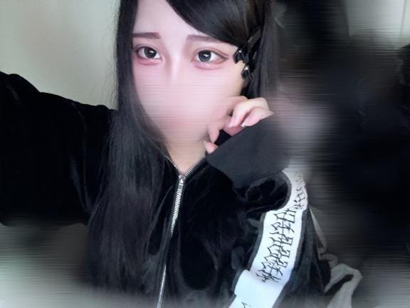 「こんばんは」01/18(日) 18:24 | なつきの写メ日記