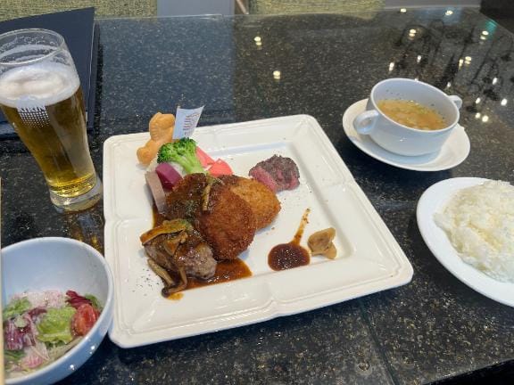 「今日は初めて行く洋食屋さんに行きました」01/18(日) 23:02 | 雫(しずく)の写メ