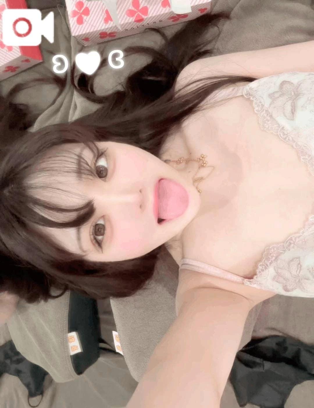 「職場の隅でこっそり目が合ったの…」01/20(火) 22:20 | ういの写メ