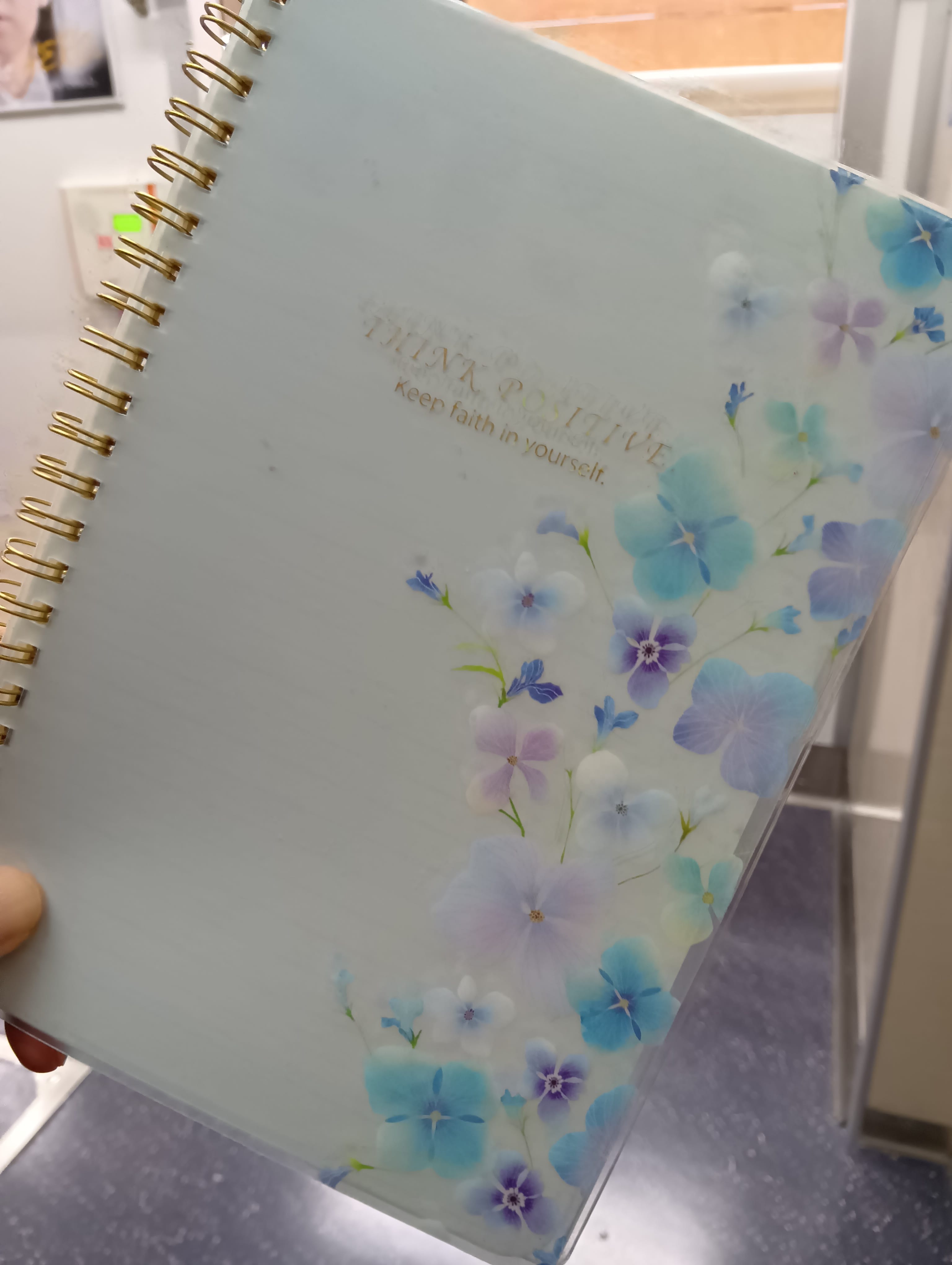 「ノートとボールペン♪」01/21(水) 00:16 | 桜井 なおの写メ