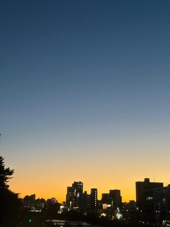 「明日」01/22(木) 19:08 | しょうか★岡田紗佳似の巨乳JDの写メ