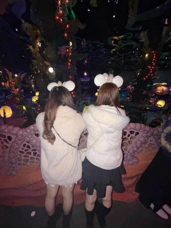 「どっちだ！？笑」02/08(日) 19:30 | もこの写メ日記