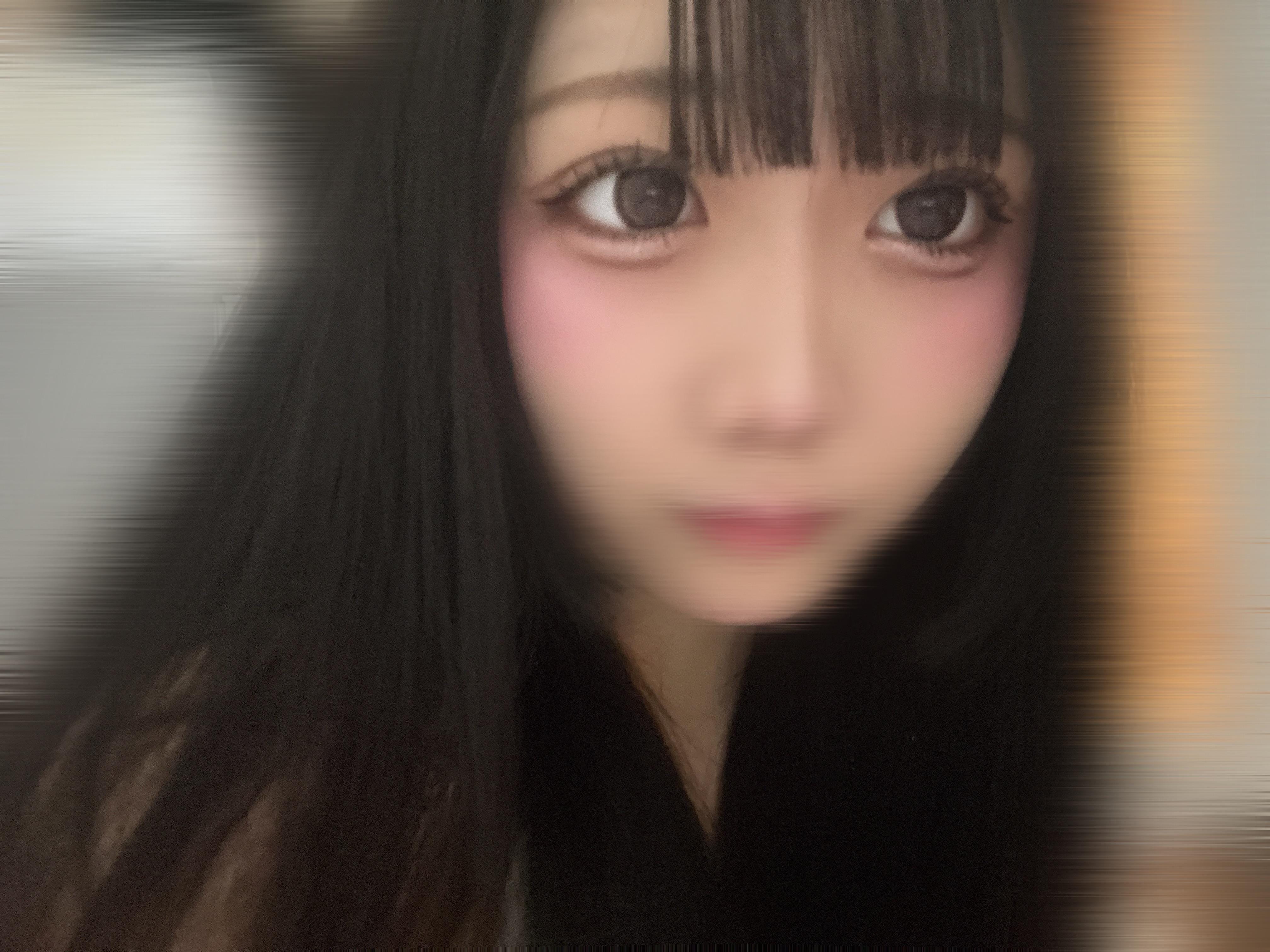 新人りりの「一緒になにする？♡」02/10(火) 12:48 | 新人りりのの写メ