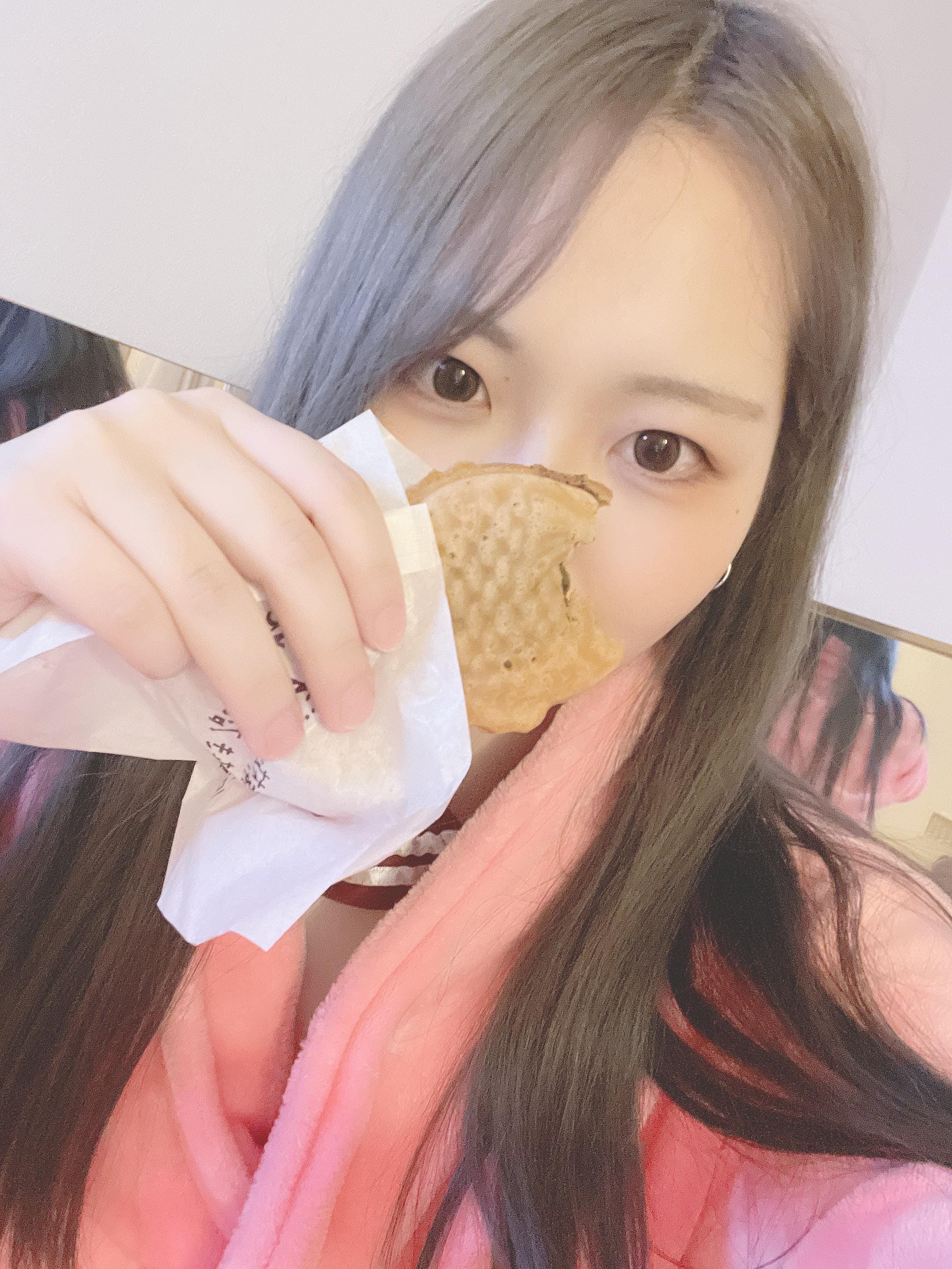 新人ゆず「出勤してるよん！」02/10(火) 15:55 | 新人ゆずの写メ