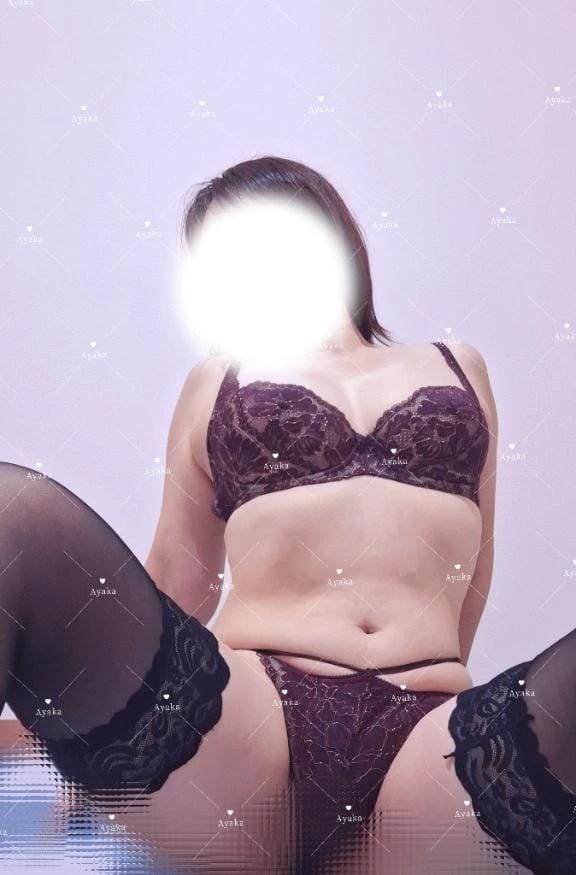 あやか「ブラの日」02/12(木) 08:52 | あやかの写メ