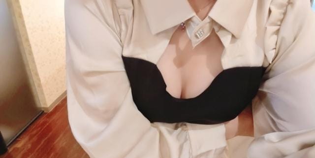 「マッサージ」02/12(木) 13:54 | 松原楓鈴(まつばらかりん)の写メ