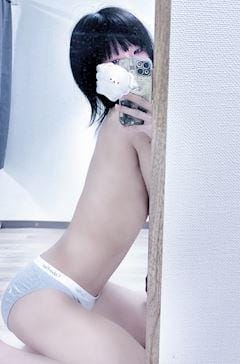 あむ「おじかん空いてるよ︎」02/12(木) 14:34 | あむの写メ