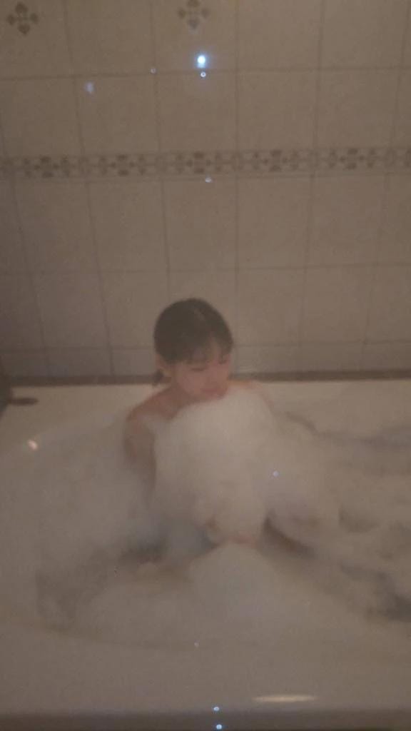 「泡に包まれて」02/13(金) 14:01 | ハートの写メ