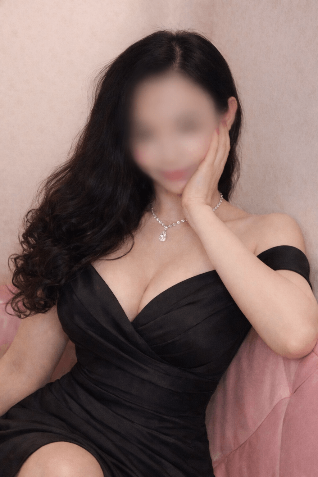 「ドレス着てみたけど」02/19(木) 12:43 | ひなこの写メ