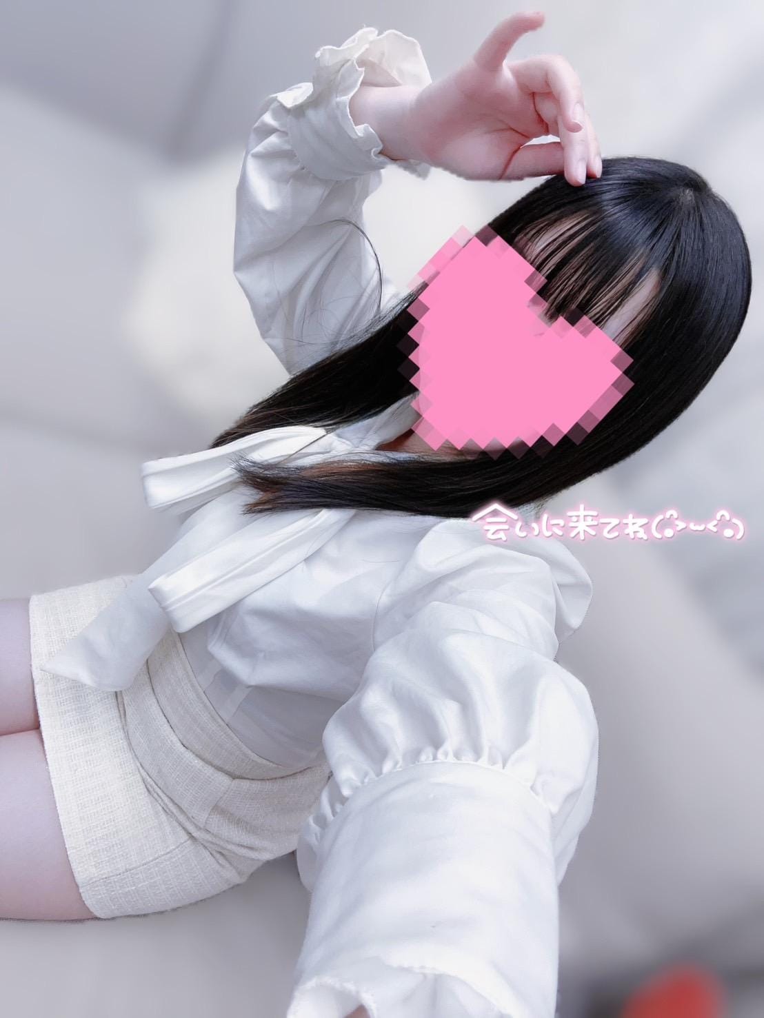 みこ「雨じゃないだけでちょっと幸せ❣️」03/04(水) 11:40 | みこの写メ