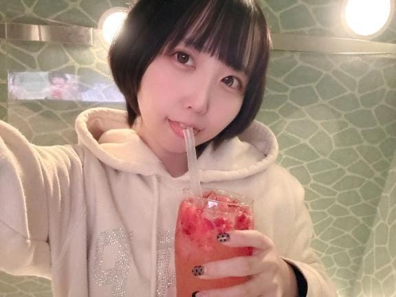 「この太もも」03/05(木) 23:29 | まな【特進クラス】の写メ