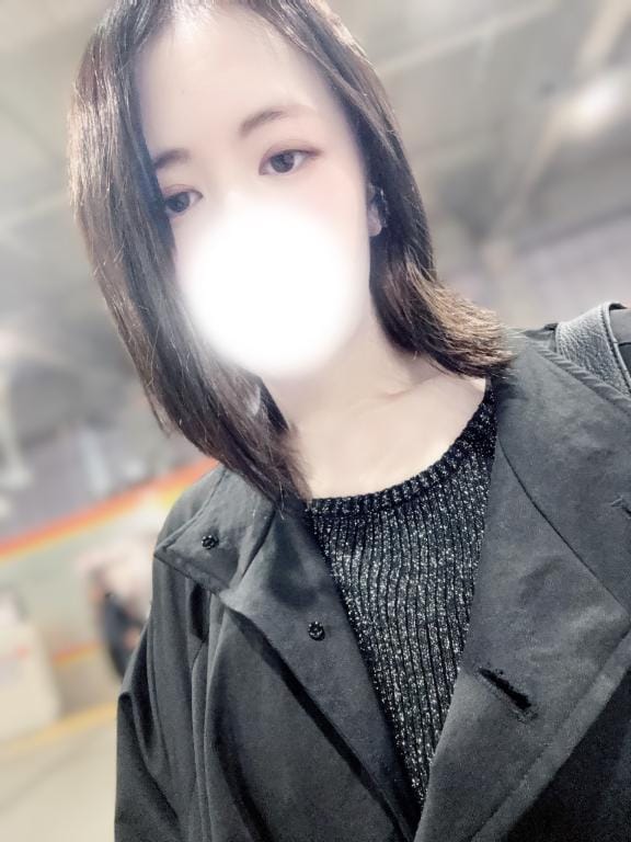 「夜雨降るのかな？」03/06(金) 10:12 | まいかの写メ