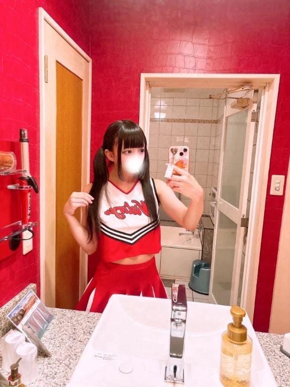 「勃起おち◯ちん初めてみたとき」03/06(金) 12:41 | とあ ロリ×爆乳の奇跡の写メ