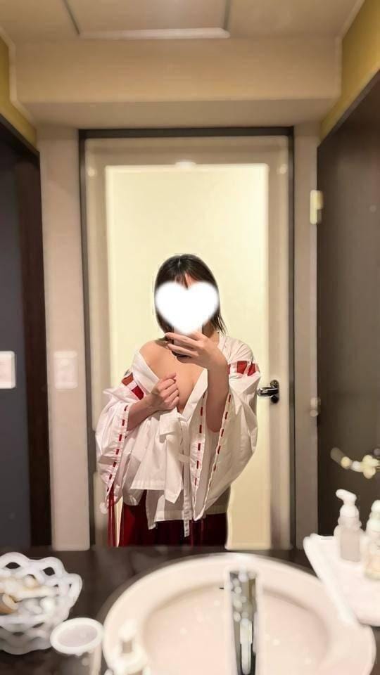 「しゅっ‼️‼️」03/10(火) 17:03 | こころの写メ