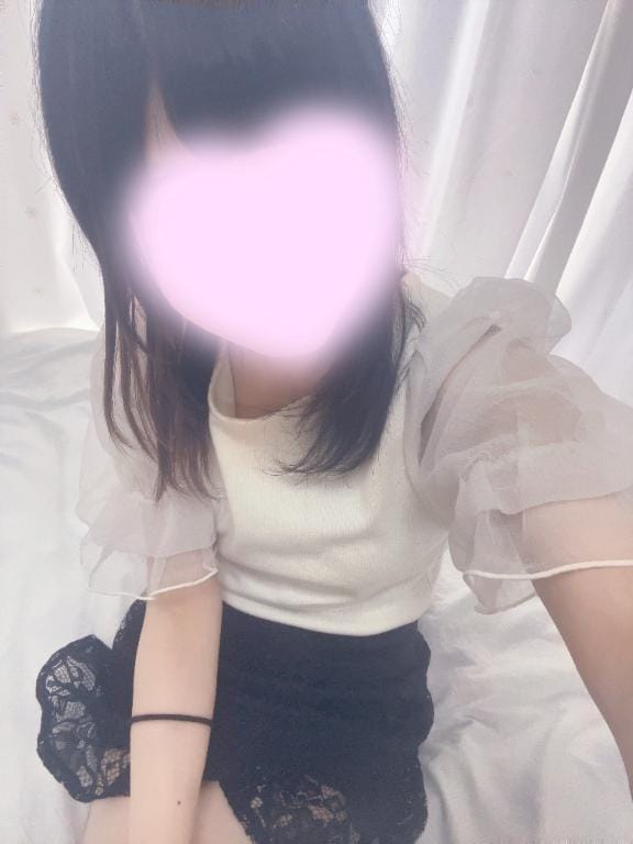 ほの「こんにちは」03/12(木) 16:27 | ほのの写メ